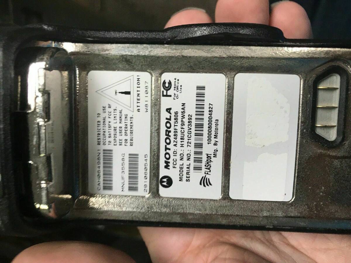 Motorola XTS 5000 Model II 700 / 800Mhz Two Way Radio XTS5000 H18UCF9PW6AN 海外 即決