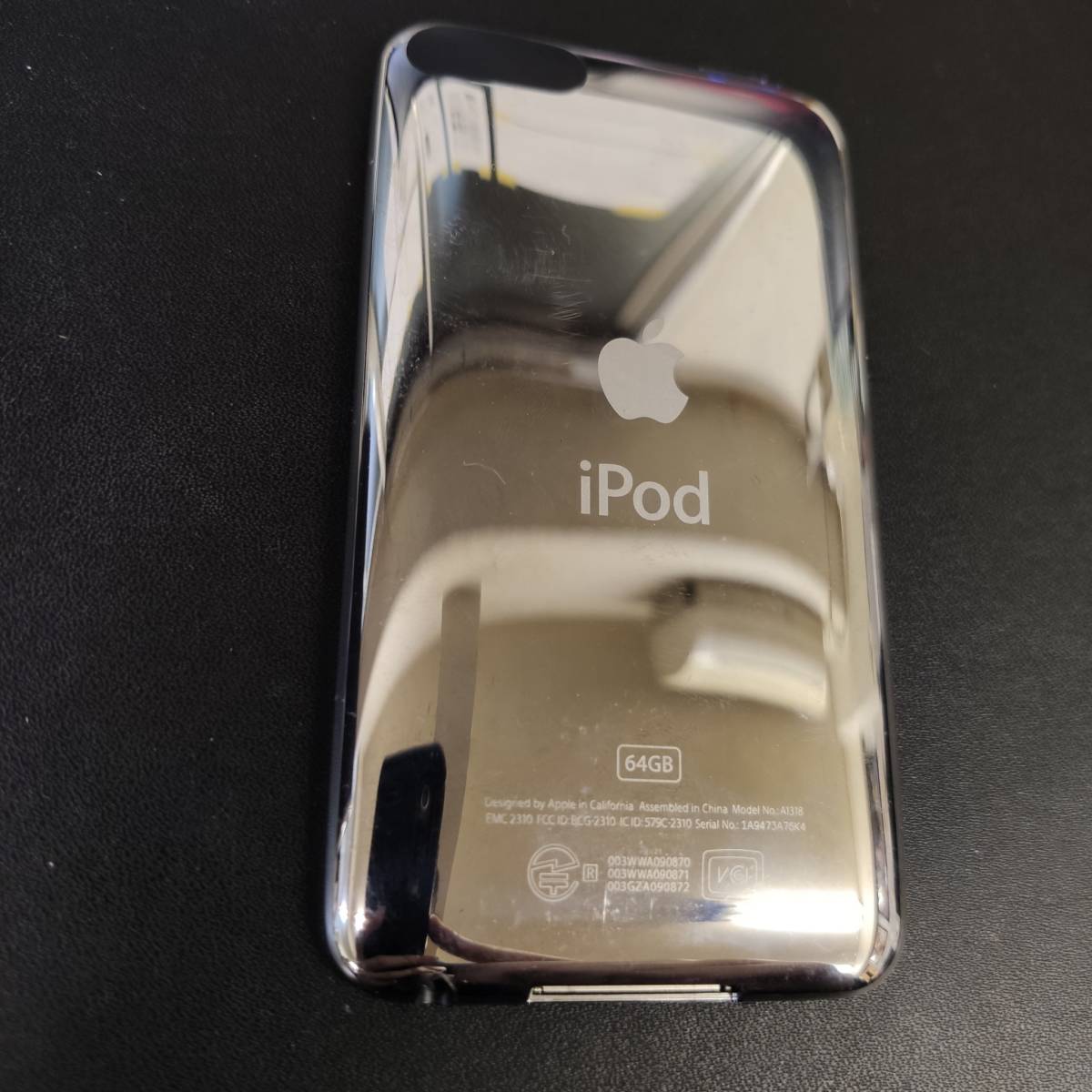 C18m05D Apple iPod touch 64GB MC011J/A A1318 第3世代 本体 ケース