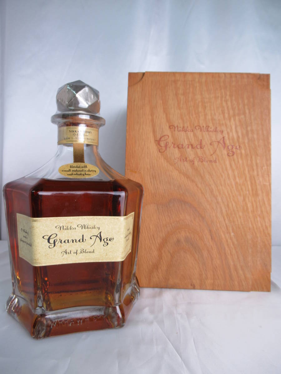 Grand Age Whisky Nikka | - Blend Art of 660ml 45% WHISKY NIKKA