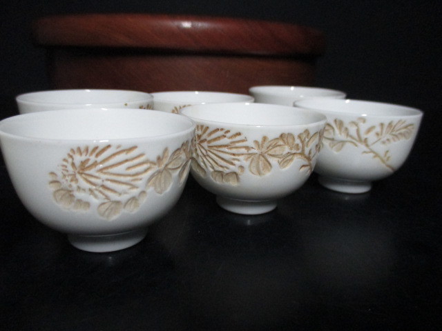 出石焼 白磁煎茶器のセット 道具 - ] 小嶋昇山造 | – 白磁菊彫茶碗（共