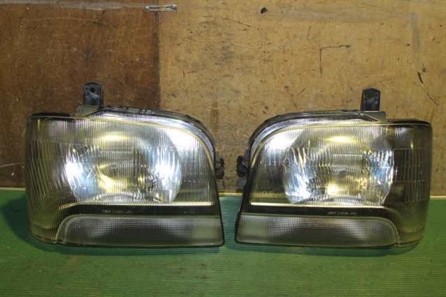 エブリィ DA62V ヘッドライト左右 取付OK コイト 100-32624 DA62W