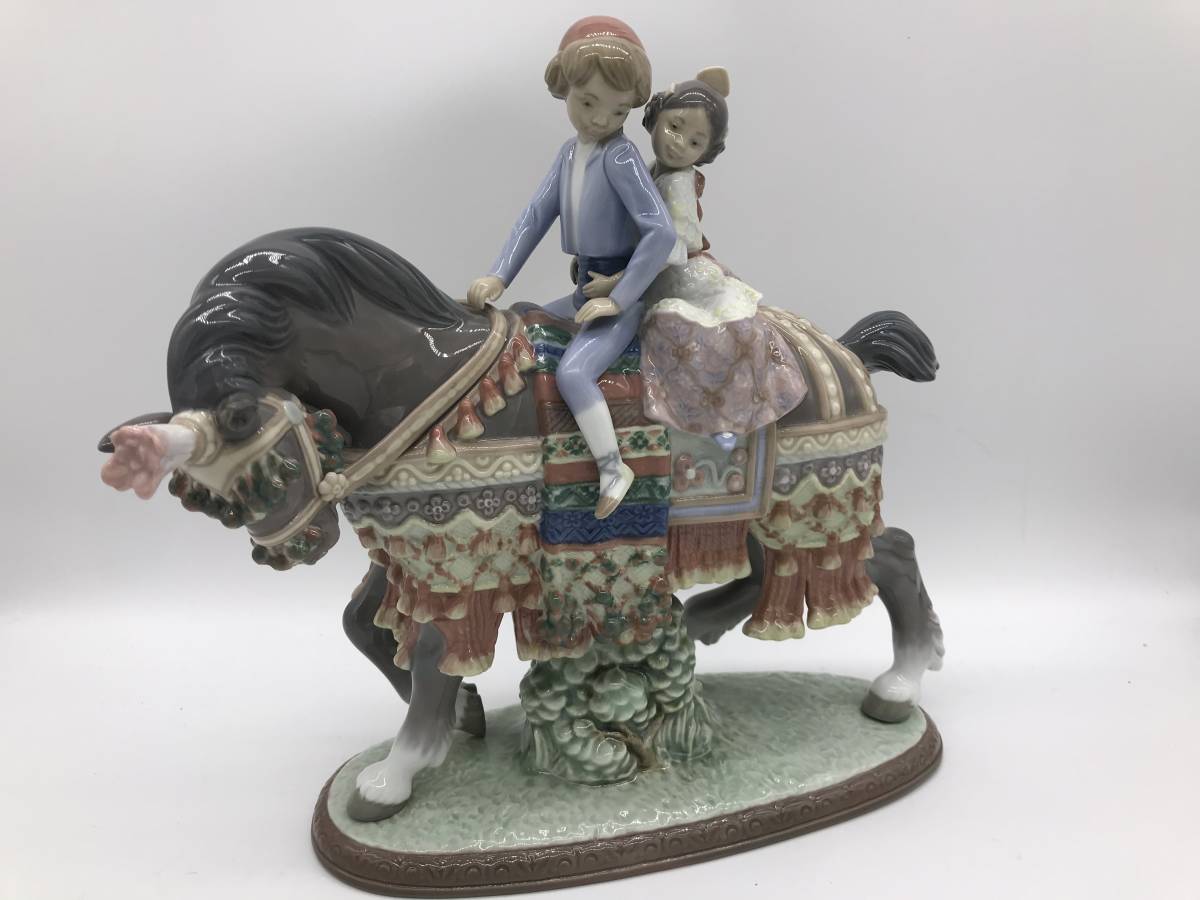 5398】美品 リヤドロ LLADORO 少年少女の行進 1489 馬に乗る少年と少女