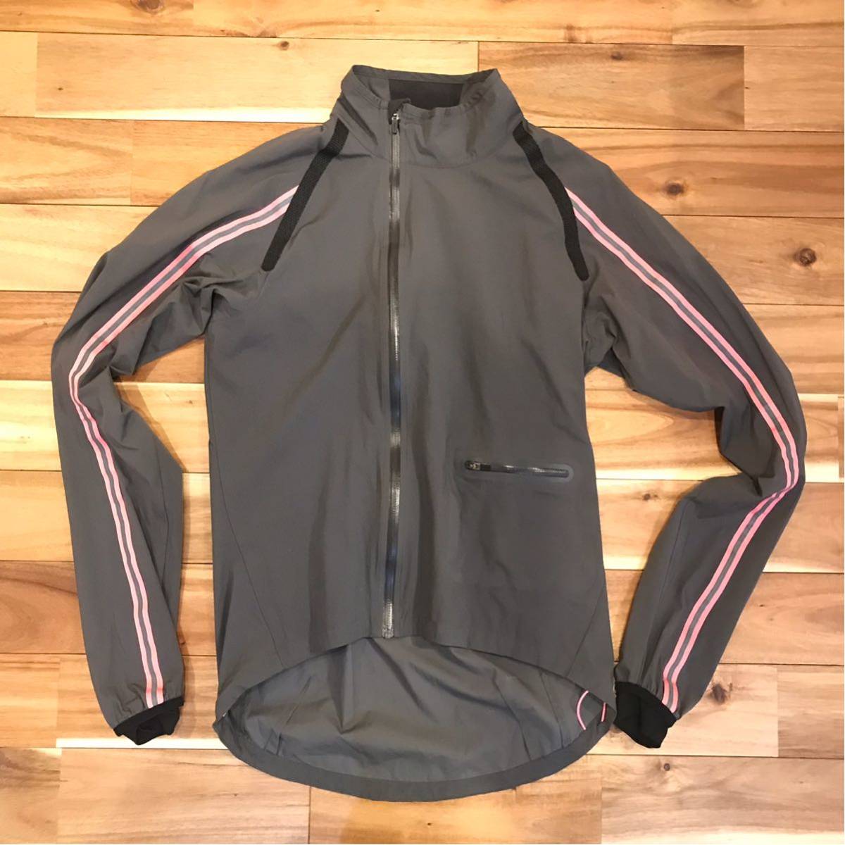  Rapha Classic Wind Jacket グレー Sサイズ 品(Sサイズ)｜売買されたオークション情報、yahooの商品情報をアーカイブ公開 - オークファン 男性用