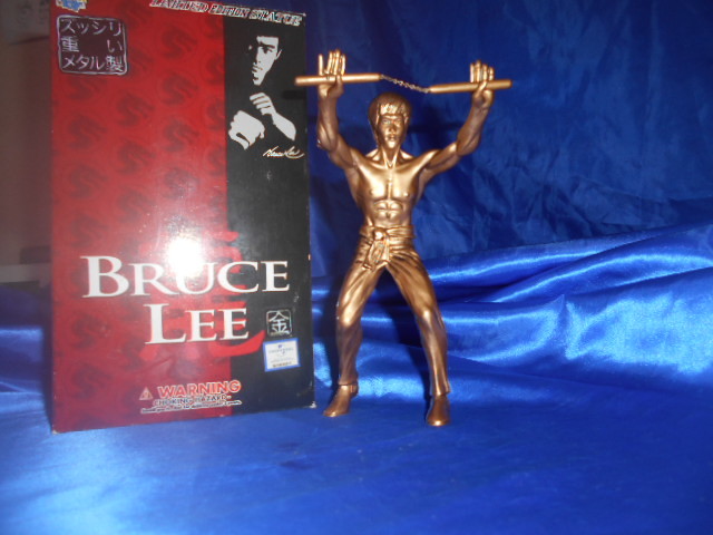 値引*希少☆入手困難/ズッシリ重いメタル製【ブルースリー*BRUCE.LEE