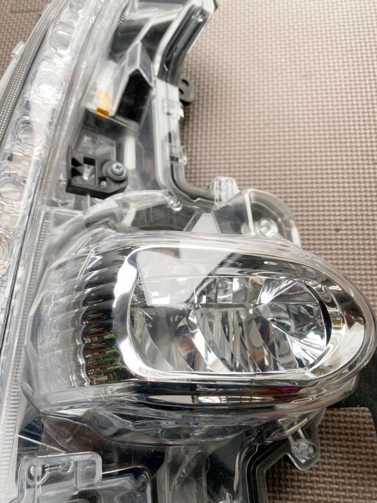 トヨタ 純正 50系 プリウス50 PHV ZVW52 右フロント ターンシグナル