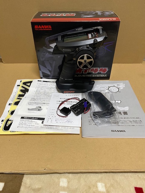 サンワ MT-44 送信機 本体 サンワ MT-44 送信機 本体 SANWA サンワ MT