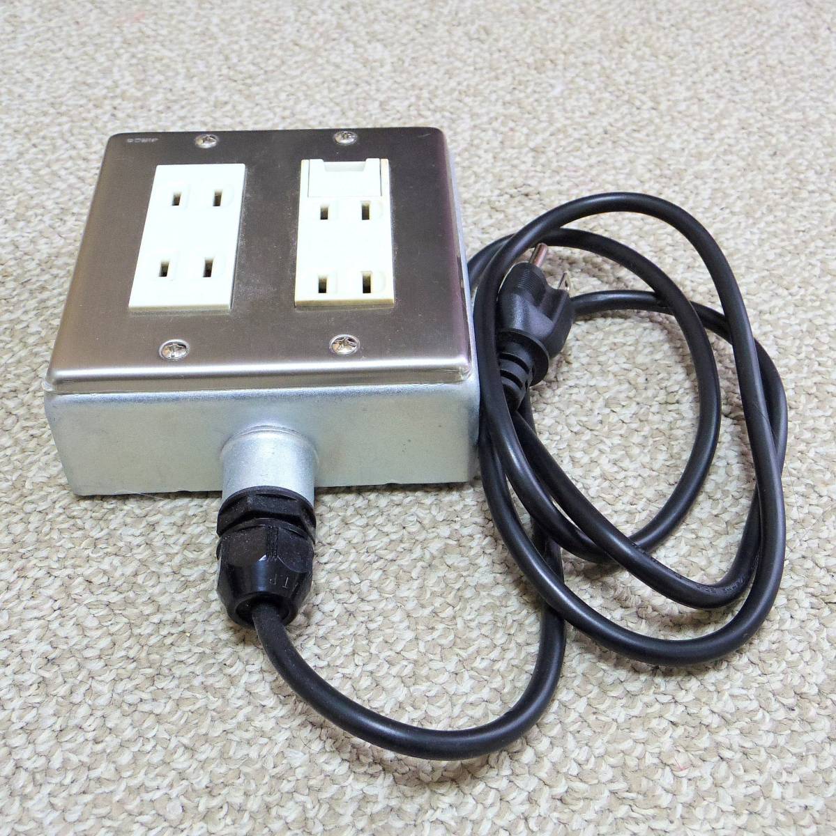 かっこいい電源タップ 4個口 アースターミナル付き コンセント 売買されたオークション情報 Yahooの商品情報をアーカイブ公開 オークファン Aucfan Com