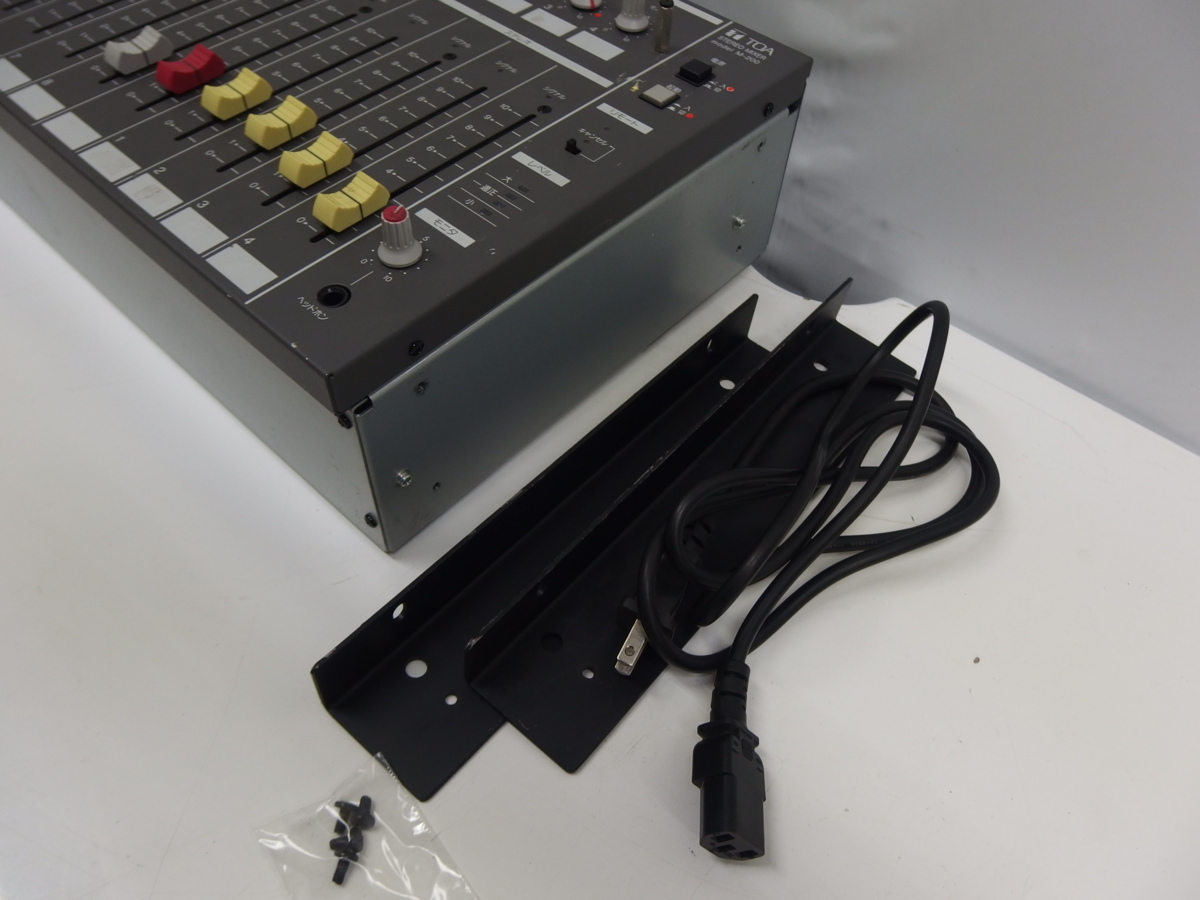 ク531 TOA 業務用ミキサー M-200 ステレオミキサー 中古【ヤマト運輸