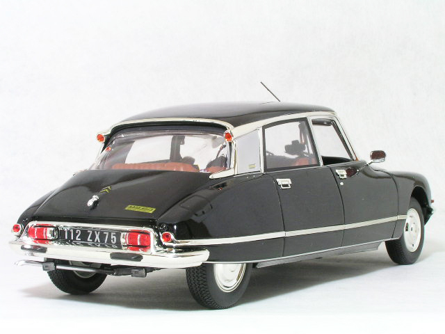 0 シトロエン DS パラス 1⁄18 NOREV Citroen DS23 Diecast WhiteBox 青