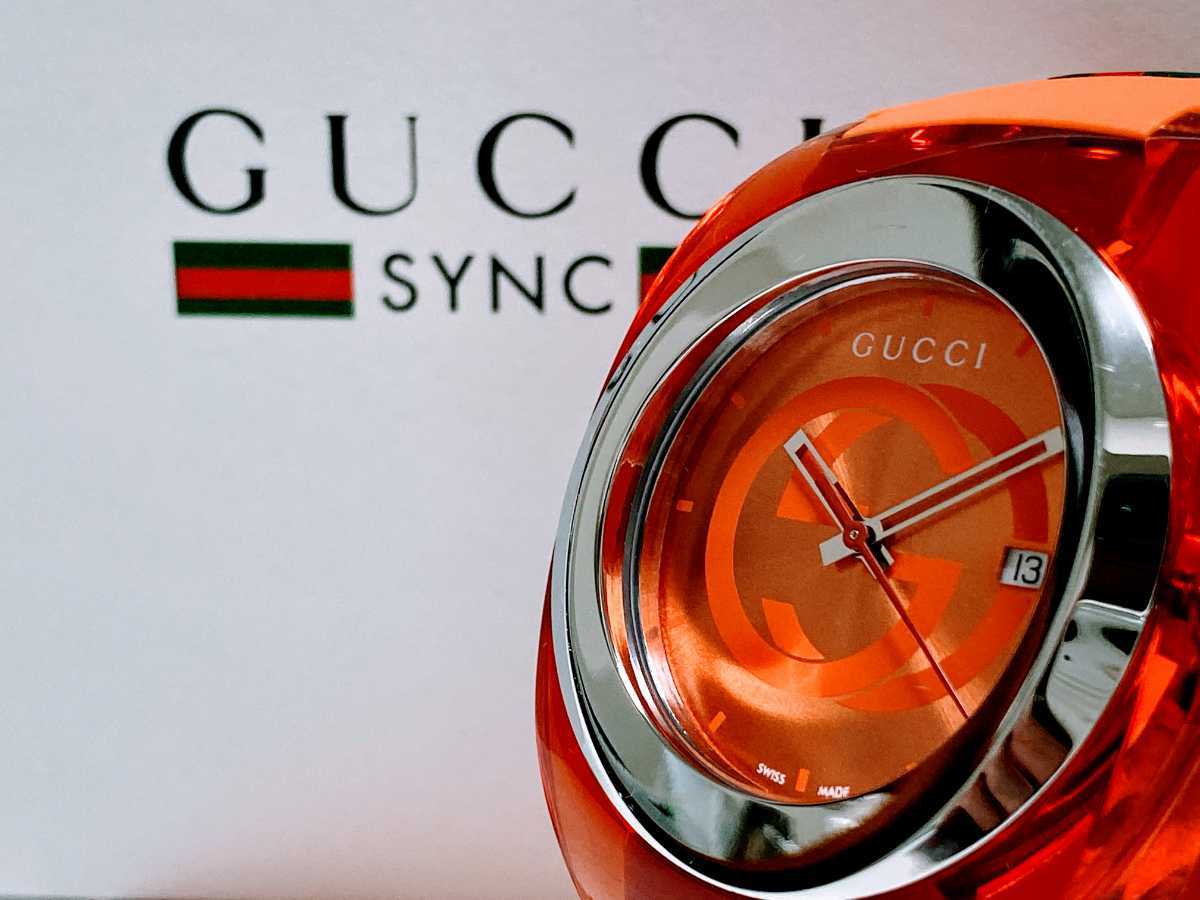 ◇激レアカラー◇新品◇箱付き◇グッチ GUCCI SYNC XXL/クオーツ