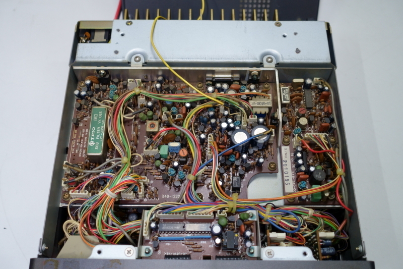 □中古□ トリオ TS-660 21/24/28/50MHz ALL MODE QUAD BANDER 【公式