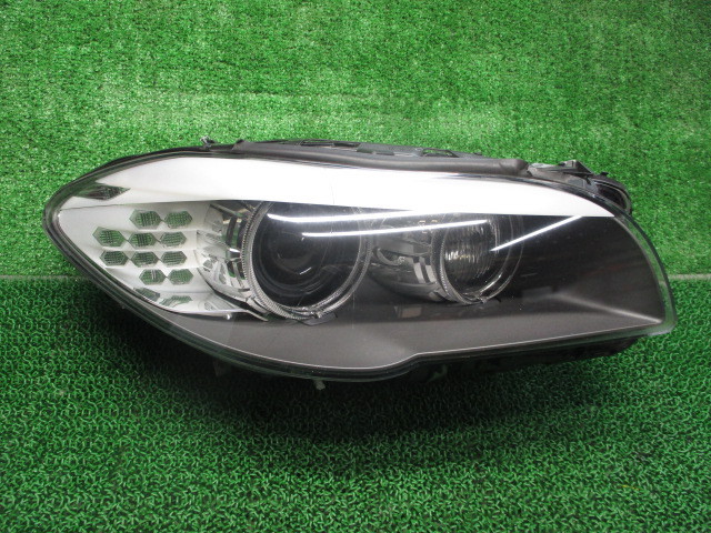 BMW 5シリーズ 純正 ヘッドライト G30 G31 前期 右 LED 後期 HID 左側
