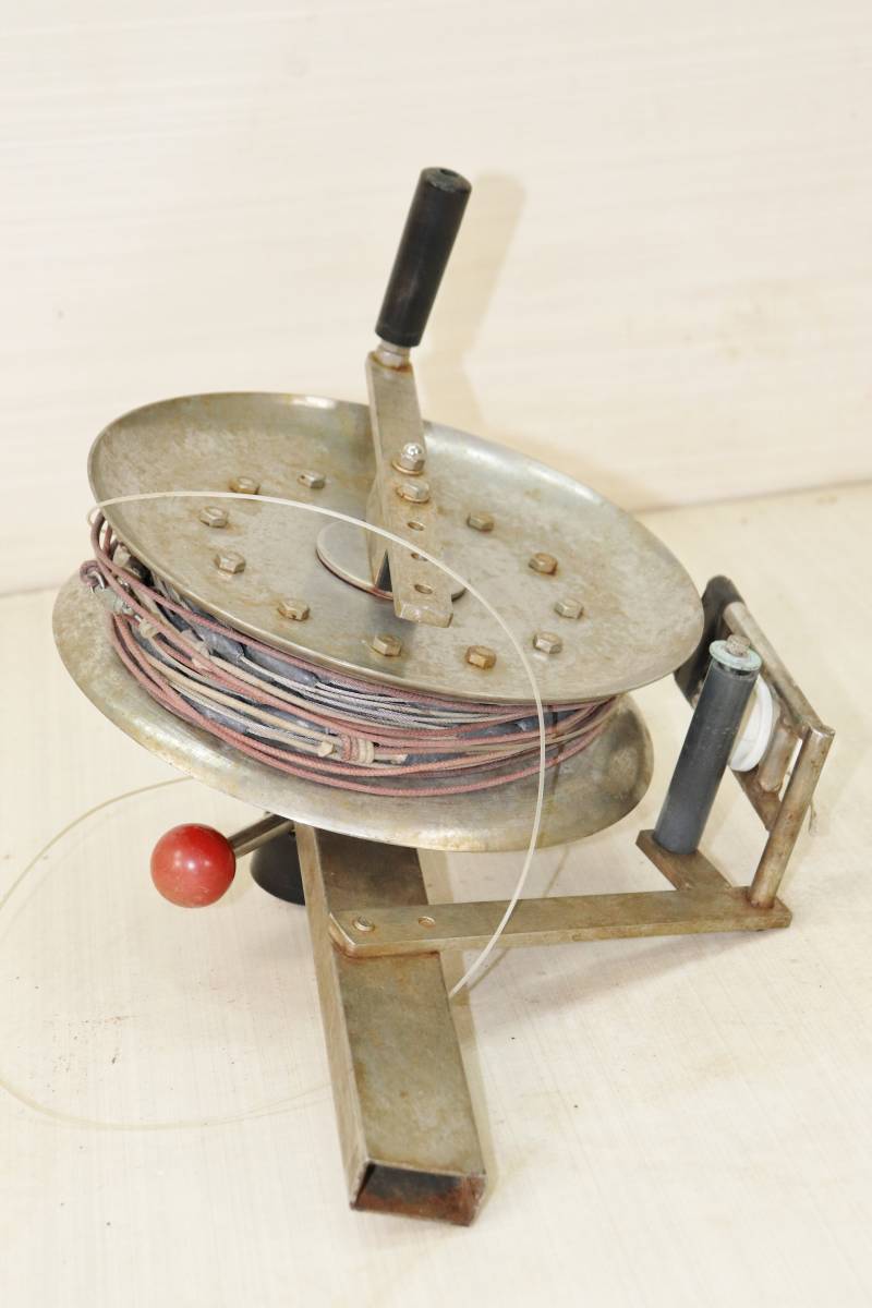 セール，お得 32① 動作確認 船釣用 大型リール ビシマ糸リール ケンケン仕掛巻 リール径23㎝ ブレーキ付き(フィッシング)｜売買されたオークション情報、yahooの商品情報をアーカイブ公開 - オークファン その他