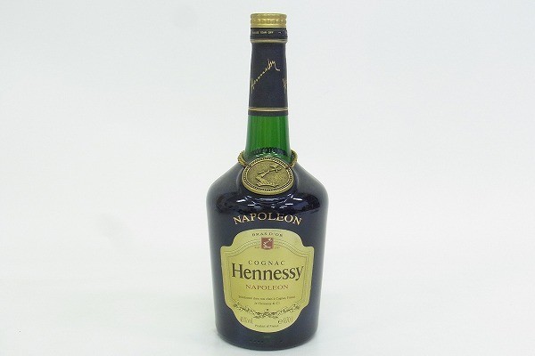 C030-S2-1563 Hennessy ヘネシー ナポレオン 金キャップ コニャック 700/40 未開栓 現状品⑧(ヘネシー)｜売買されたオークション情報、yahooの商品情報をアーカイブ公開 - オークファン コニャック