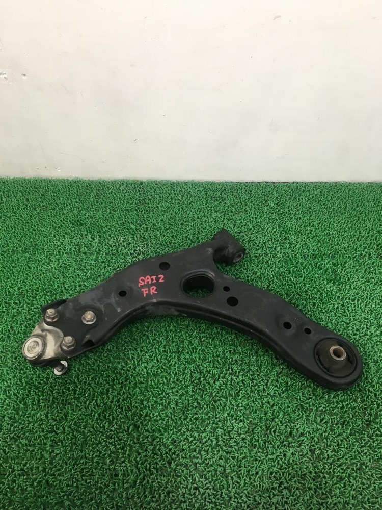 AZK10【フロント ロアアーム 右】H22 トヨタ SAI サイ S (8.4万㌔) SAI2 AZK10 SAI トヨタ