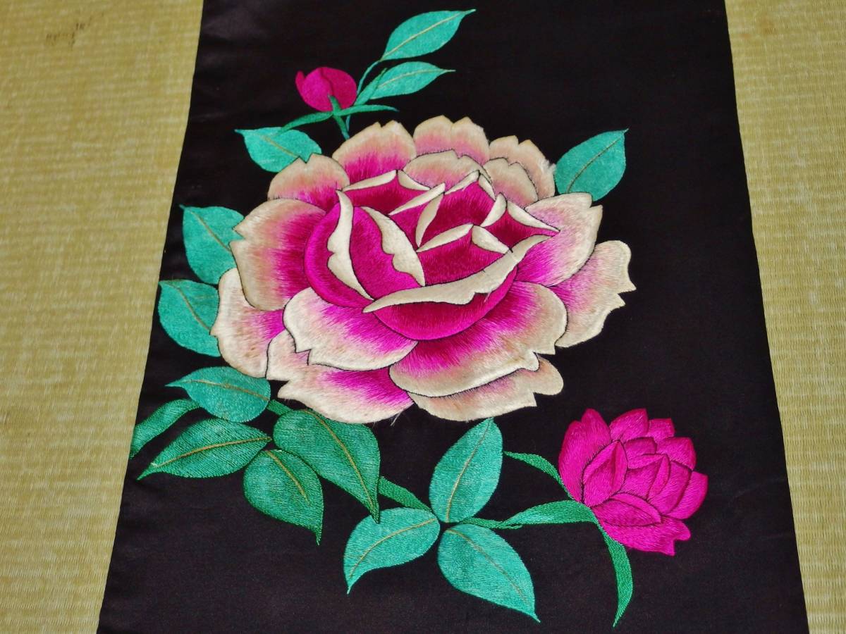 名古屋帯 紅い薔薇＊刺繍 ローズ （102 鮮やかな薔薇刺繍 繻子帯 正絹 
