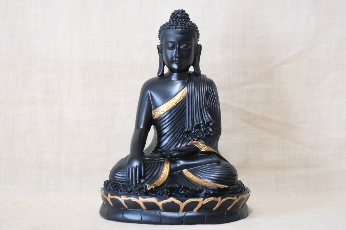 仏像　泰国風仏像　高20㎝　　　　　AV08