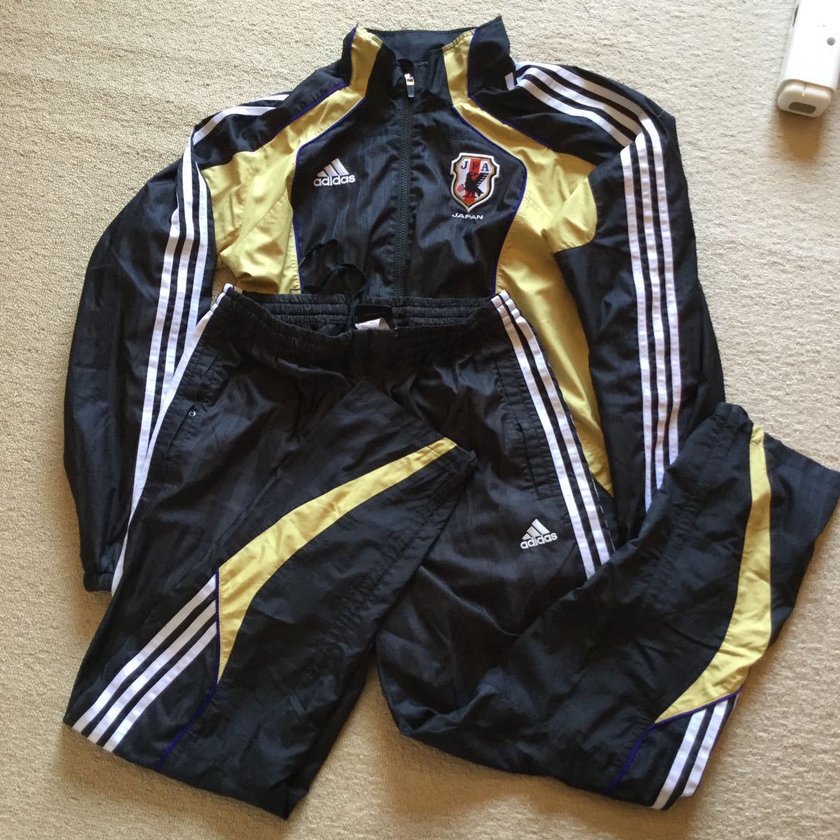  日本代表 adidas ジャージセットアップ L(日本)｜売買されたオークション情報、yahooの商品情報をアーカイブ公開 - オークファン ユニフォーム