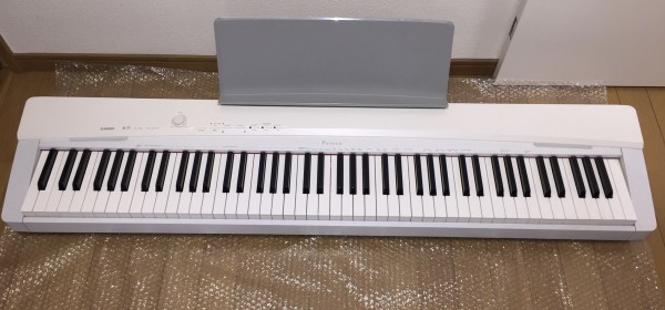 【本格派入門機】CASIO PX-135 88鍵盤 電子ピアノ　ホワイト ペダル PX-135 電子ピアノ Privia カシオ 88鍵盤 CASIO 本格派入門機CASIO