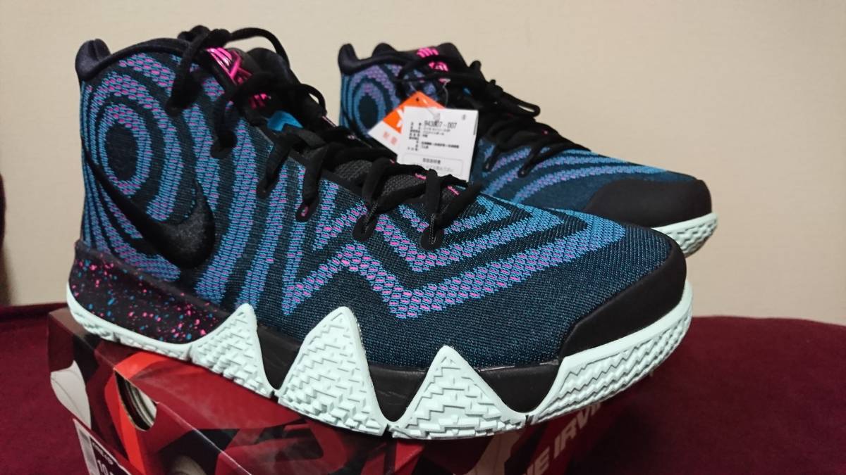 ★NIKE　KYRIE４　EP★Laser Fuchsia★US10.５★新品未使用★GLOW IN THE DARK★
