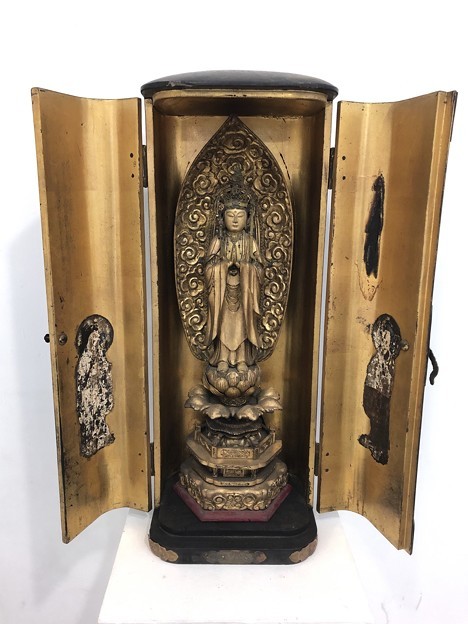 厨子入 福仏教美術：木彫彩色三体仏像厨子入り | 木彫阿弥陀如来立像 