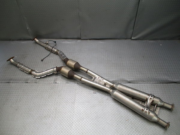  レクサス純正 UVF46 LS600hL 中期 ノーマル 中間パイプ センターパイプ センターマフラー 33809 即納(マフラー本体)｜売買されたオークション情報、yahooの商品情報をアーカイブ公開 - オークファ レクサス用