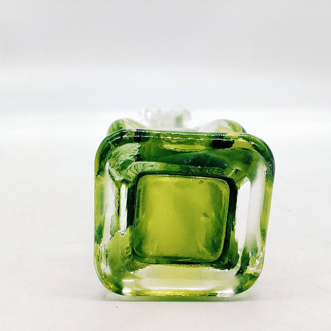 D135　ガラス花瓶　一輪挿し　サイズ(約):23cm　昭和レトロ　色ガラス　※長期保管品_7