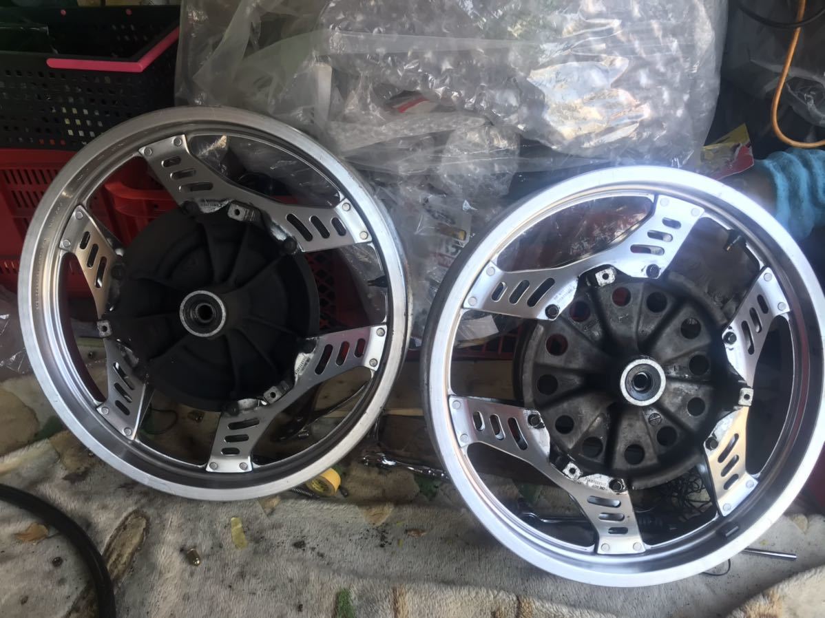 大人気，SALE CBX 550純正ホイール前後 ダブル 同一製造年(セット)｜売買されたオークション情報、yahooの商品情報をアーカイブ公開 - オークファン ホンダ用