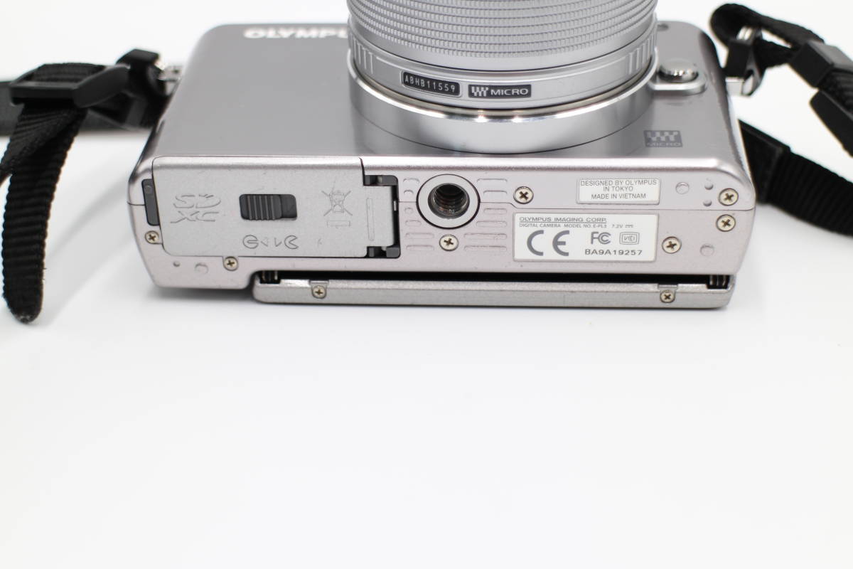 OLYMPUS ミラーレス一眼 PEN Lite E-PL3 ダブルズームキット シルバー 