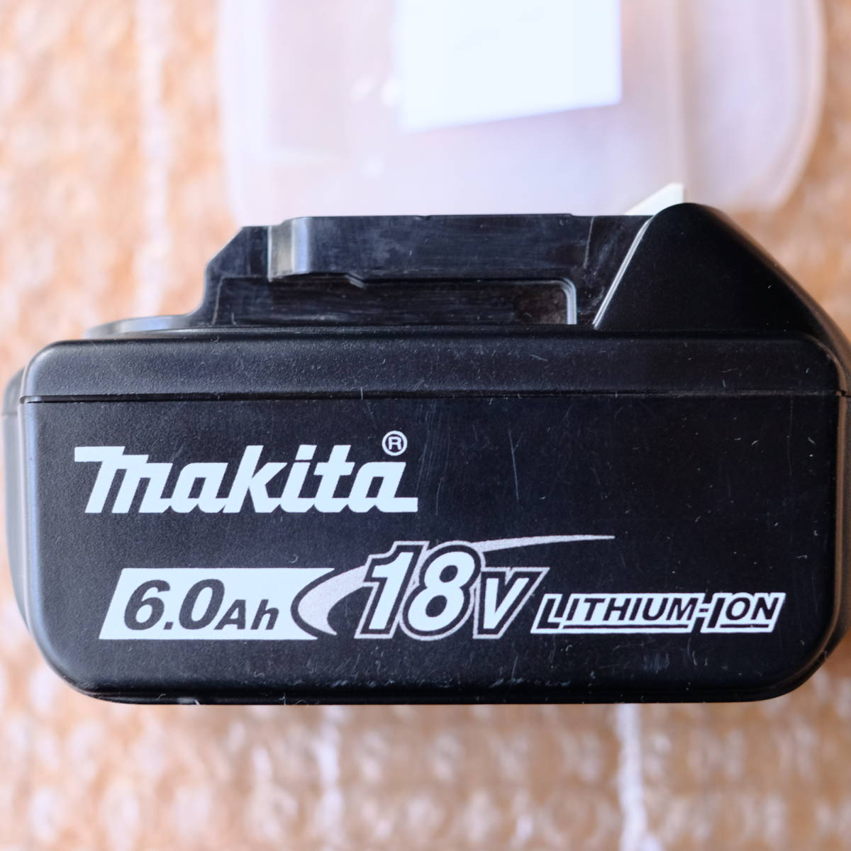 最安値，格安 品 マキタ 18VリチュウムイオンバッテリーBL1860B 1個(パーツ)｜売買されたオークション情報、yahooの商品情報をアーカイブ公開 - オークファン インパクトドライバ