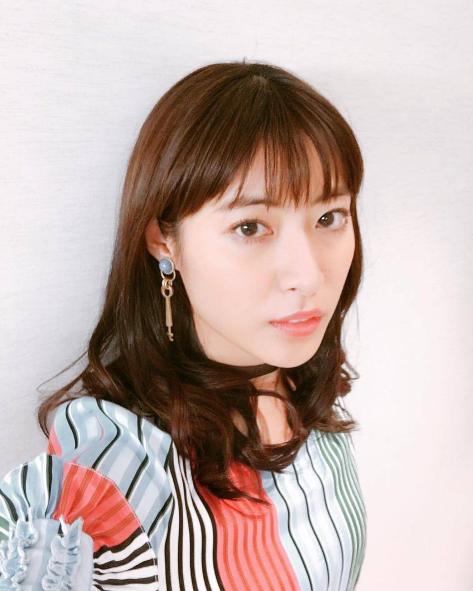 瀧本美織 L判写真30枚セットまとめ売り マル秘お楽しみ写真10枚含む 高画質 水着 グラビア セクシー写真 写真 売買されたオークション情報 Yahooの商品情報をアーカイブ公開 オークファン Aucfan Com