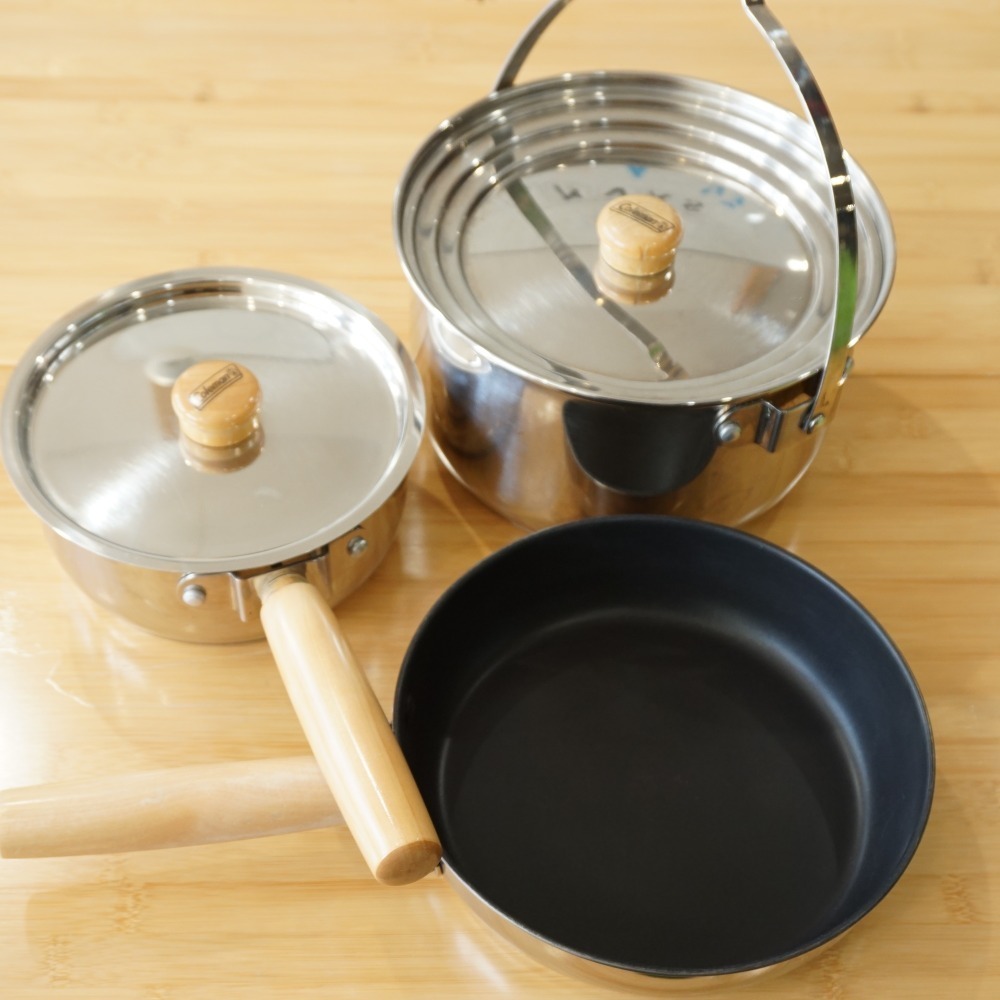 Coleman (L)｜Yahoo!フリマ セット 3-レイヤースタッキングクッカー Coleman(コールマン) | アウトドア用品・アウトドア 3レイヤースタッキングクッカーセット 3レイヤースタッキングクッカーセットL 170-9267 3レイヤースタッキングクッカーセット&frasl;M 0 アウトドアスタッキングクッカーセット&frasl;L アウトドアスタッキングクッカーセット&frasl;M 170-9373 だい様コールマン（Coleman）三層スタッキングクッカーセット170-9267