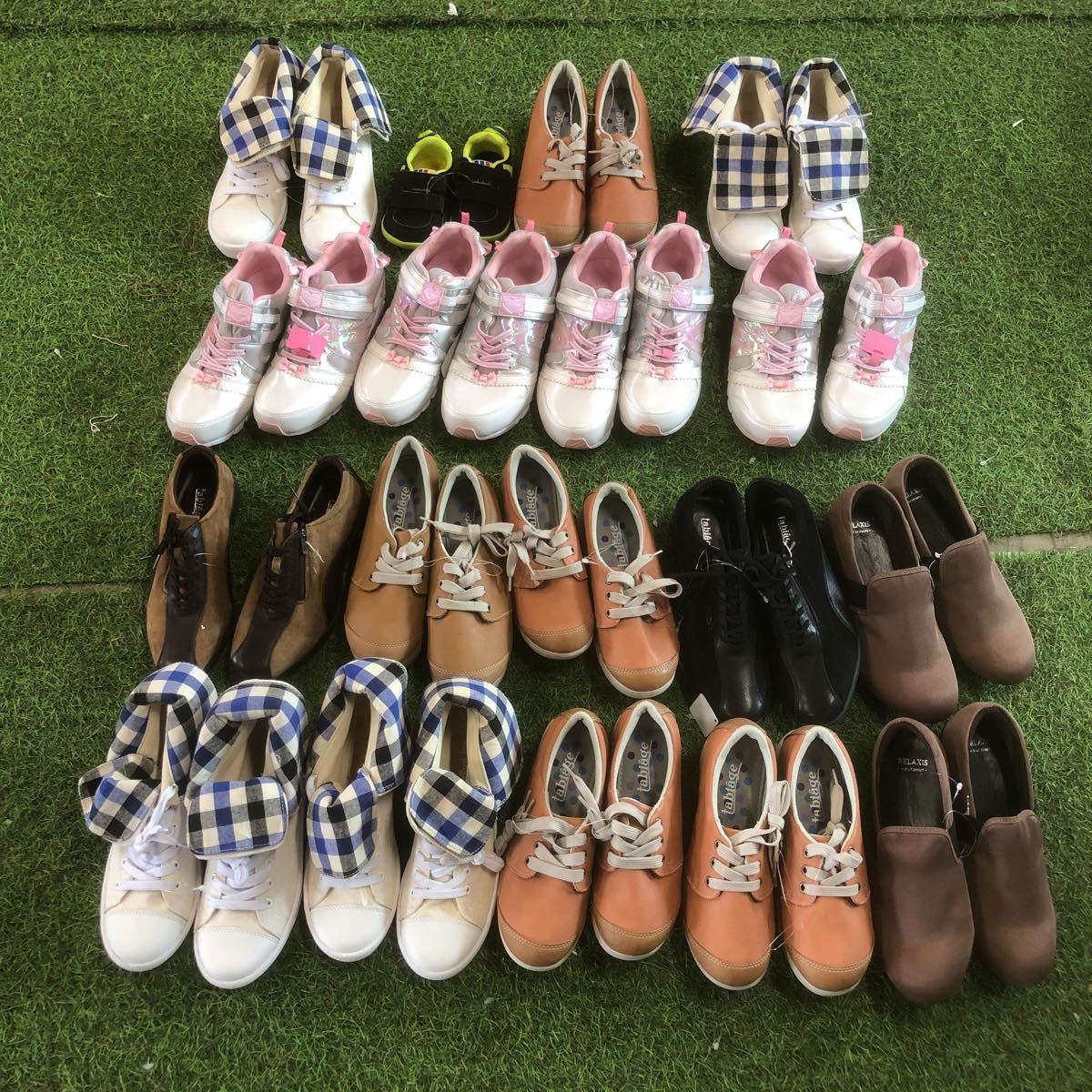 Km354 レディース 大人 子供 シューズ 靴 スニーカー ファッション 種類 サイズ メーカー色々 展示 大量まとめ タグなし レディースシューズ 売買されたオークション情報 Yahooの商品情報をアーカイブ公開 オークファン Aucfan Com