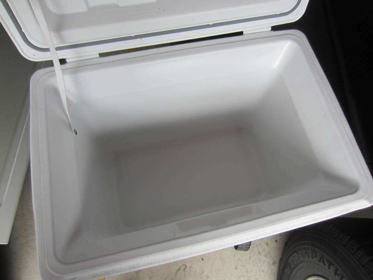 コールマン Coleman XTREME COOLER BOX MODEL5235