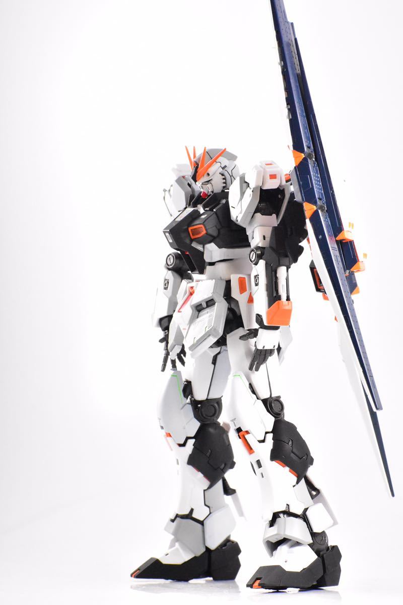 RG νガンダム 1⁄144 ガンプラ 完成品 ニューガンダム 塗装済完成品 ν