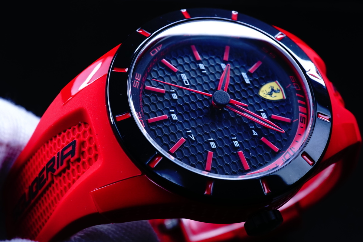 1円×2本 SCUDERIA FERRARI【スクーデリア・フェラーリ】FERRARI公式