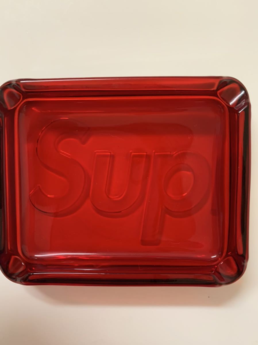 supreme Debossed Glass Ashtray 灰皿 オン 