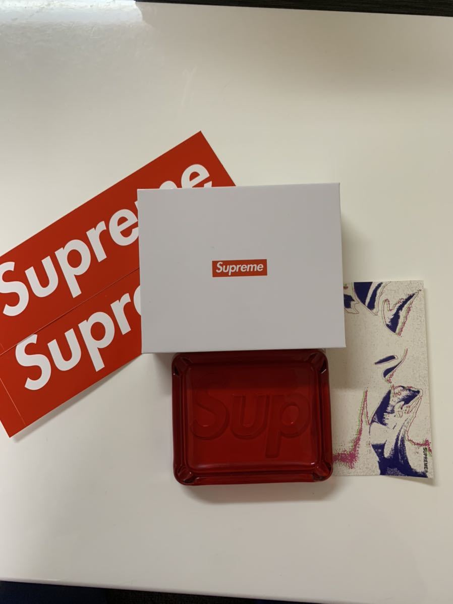 supreme Debossed Glass Ashtray 灰皿 オン 