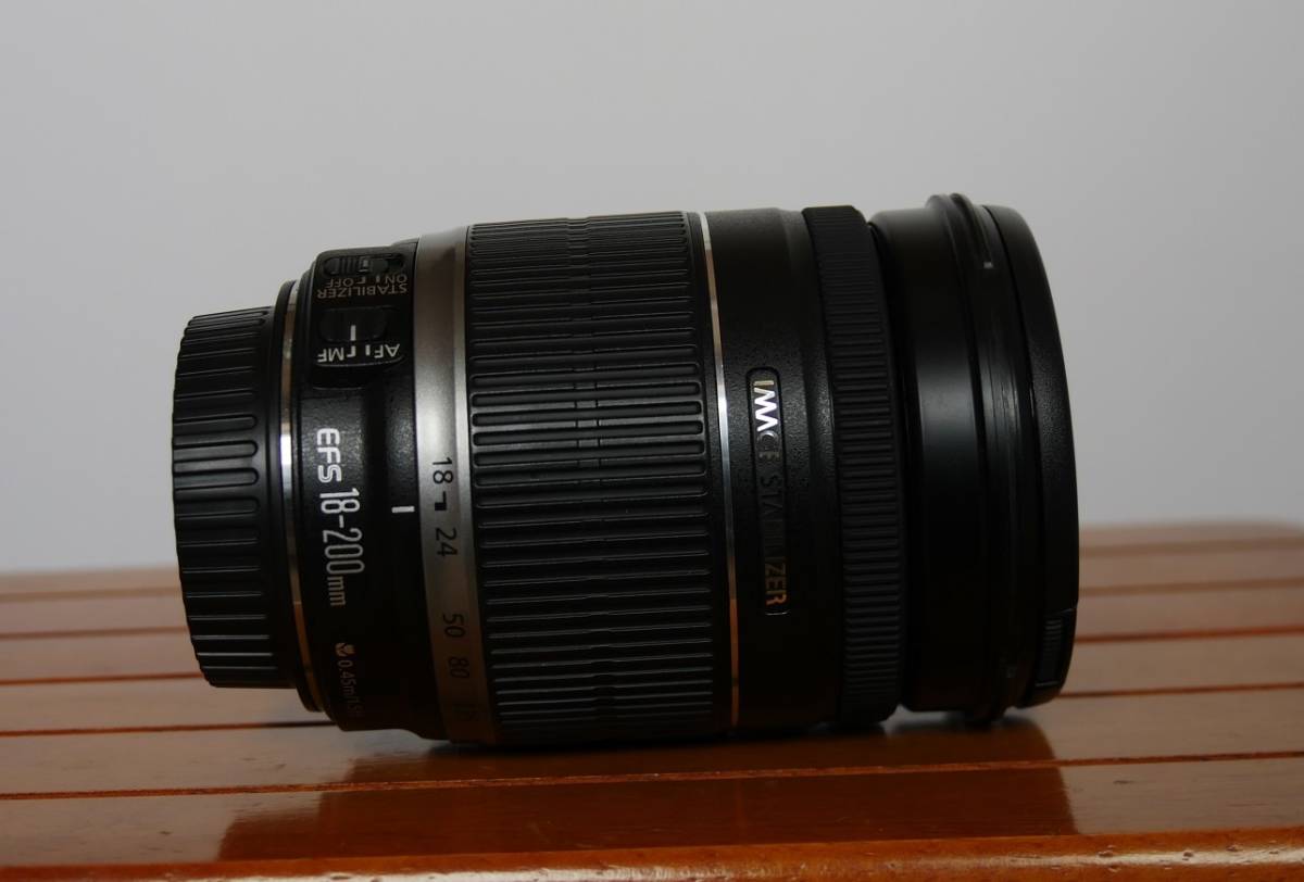 Canon Zoom Lens EF-S 18-200mm F⁄3.5-5.6 IS - Brand New CANON EF-S