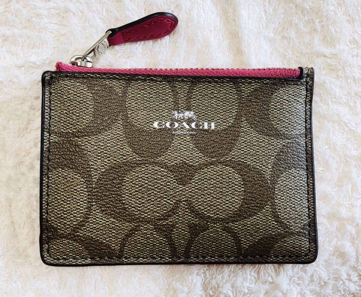 最安値，正規品 COACH コーチ F16107 カードケース 定期入れ パスケース 小銭入れ コインケース レザー シグネチャー 財布 キーリング(小銭入れ、コインケース)｜売買されたオークション情報、yahooの商品情報 小銭入れ、コインケース