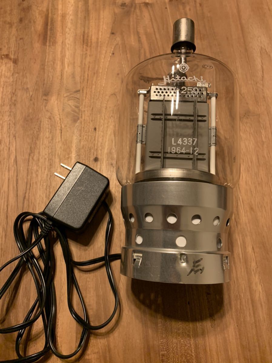 JRC 送信管 P250A 南極基地送信用 p250-1.JPG JRC 送信管 P250A 南極基地送信用 p250-1.JPG