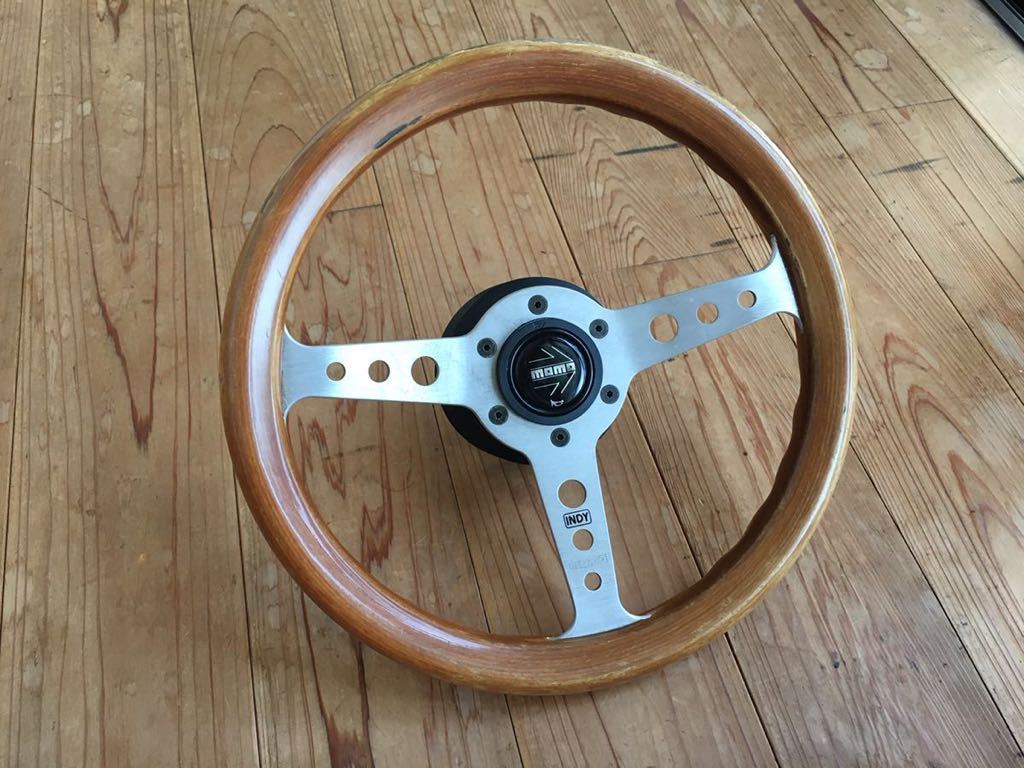 MOMOビンテージハンドル ウッドステアリング INDY ホーンボタン ボス