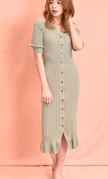 ｍｎｃ フロントボタンニットワンピースsnidel スナイデル ミントカーキー ワンピース 売買されたオークション情報 Yahooの商品情報をアーカイブ公開 オークファン Aucfan Com