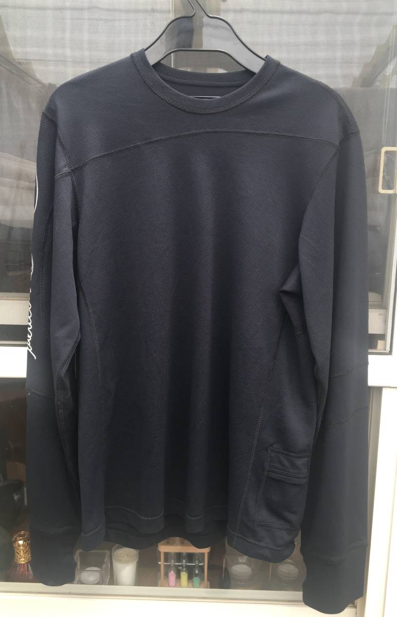 100%新品，SALE ルルレモンlululemonロンTEE 長袖Tシャツ黒Mサイズ 郵送可 インナー(Mサイズ)｜売買されたオークション情報、yahooの商品情報をアーカイブ公開 - オークファン 長袖Tシャツ