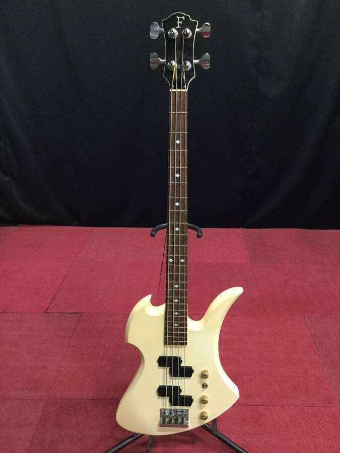 Fernandes ジャパンビンテージ モッキンバードタイプ エレキベース