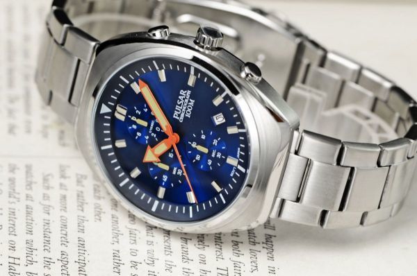 1円開始 逆輸入セイコーPULSAR100m防水クロノグラフ 鮮やかな