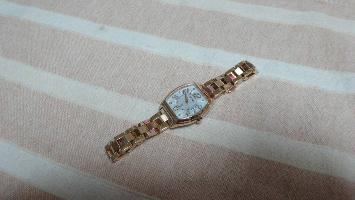 SEIKO LUKIA ソーラー腕時計 SSVN028 レディース セイコー V137-0CE0