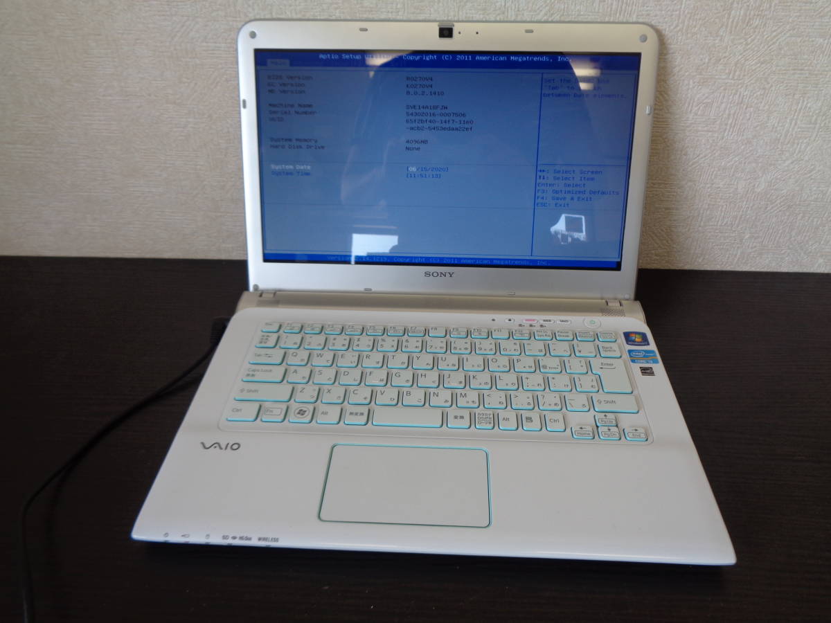 SONY VAIO SVE14A18FJW Win7/i3-2350M/4GB Bios表示OK 液晶不良