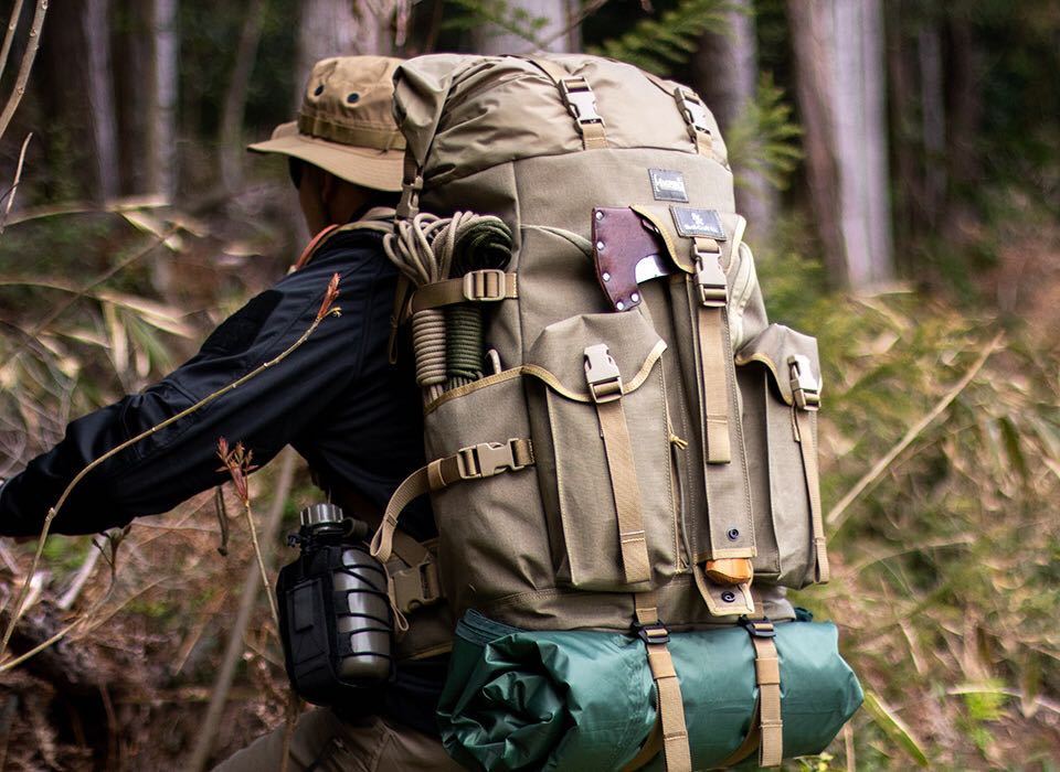 Backpack Craft Bush inc. Bushcraft × MAGFORCE (ブッシュクラフト×マグ &frasl; MAGFORCE公式サイト V2.0 (#0559) バックパック リュック V2.0｜ブッシュクラフト 野営