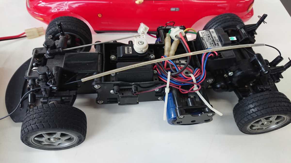 タミヤ 1/10 ユーノス ロードスター 電動RC レーシングカー ラジコン